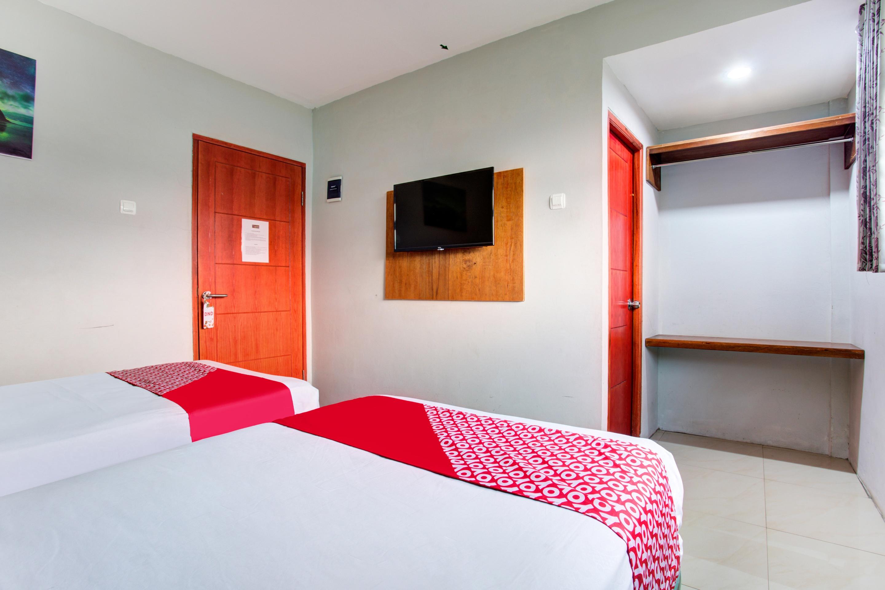 Super Oyo Collection O 3876 The Aurora Inn Lembang Exteriör bild